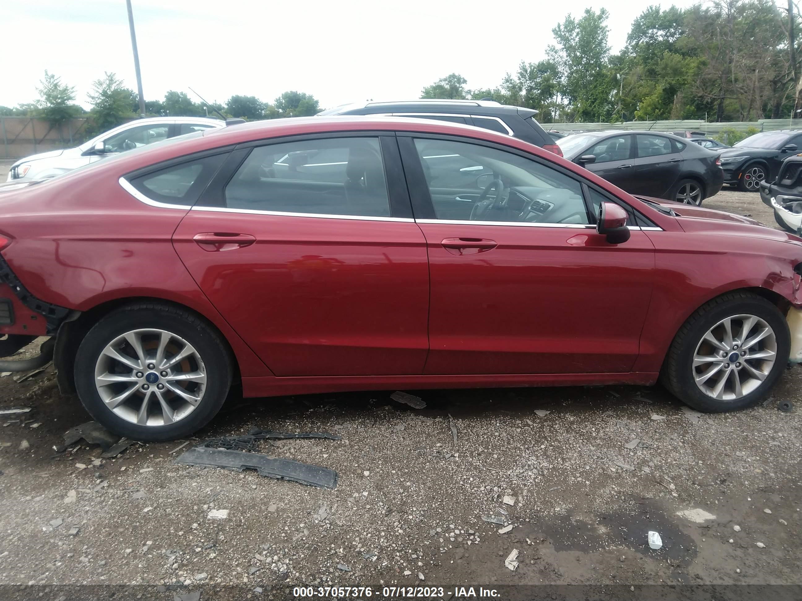 Photo 12 VIN: 3FA6P0H76HR283044 - FORD FUSION 