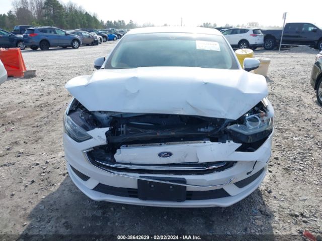 Photo 5 VIN: 3FA6P0H76HR318214 - FORD FUSION 