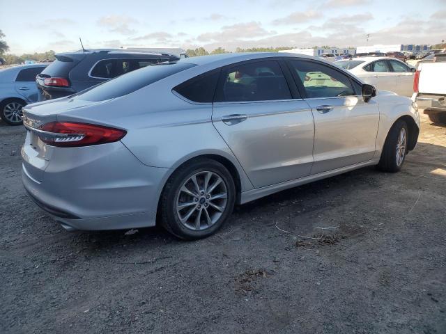 Photo 2 VIN: 3FA6P0H76HR377621 - FORD FUSION SE 