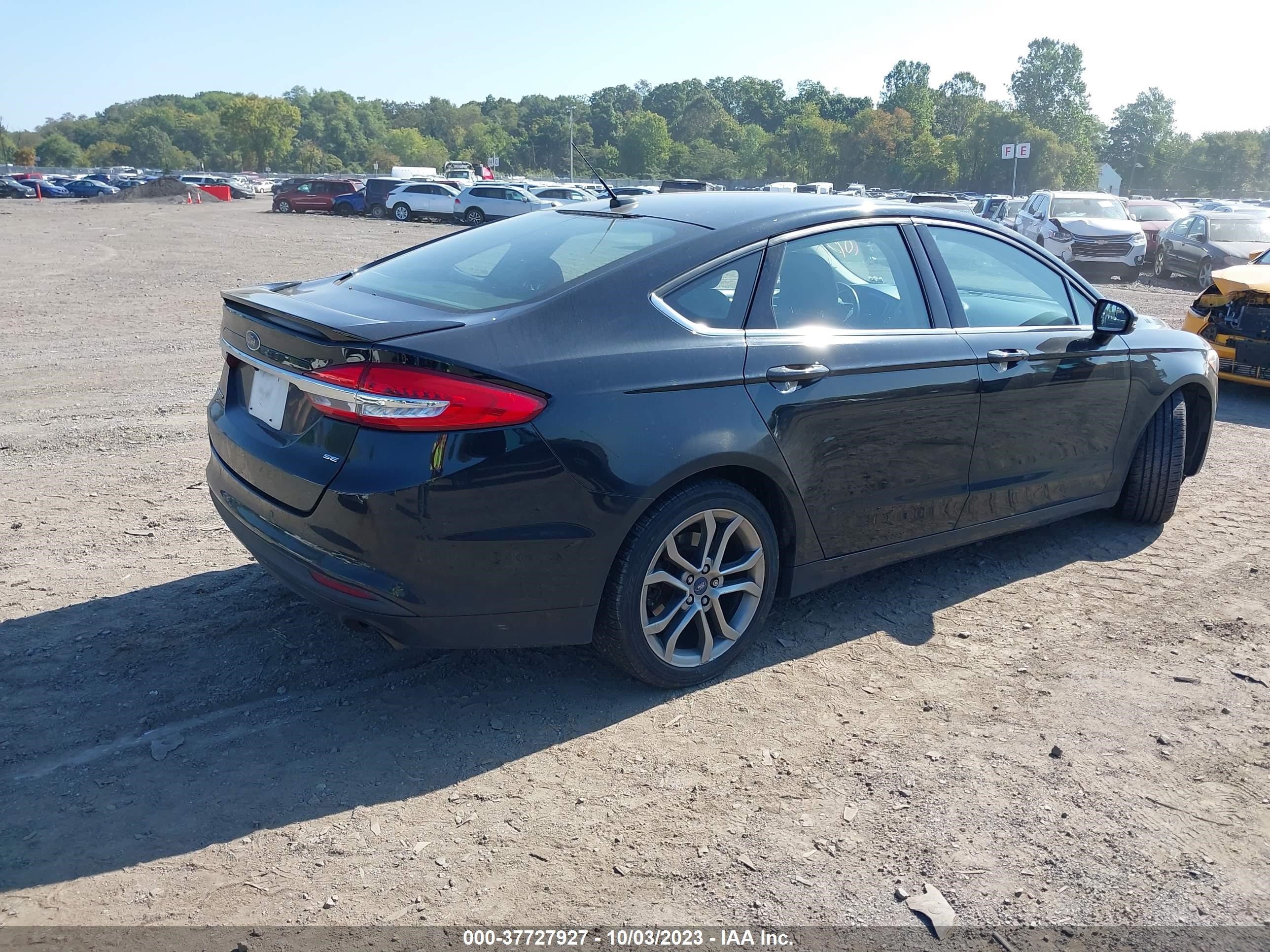 Photo 3 VIN: 3FA6P0H76HR401495 - FORD FUSION 