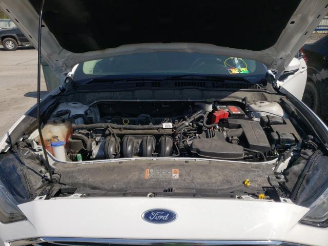 Photo 6 VIN: 3FA6P0H76HR411685 - FORD FUSION SE 