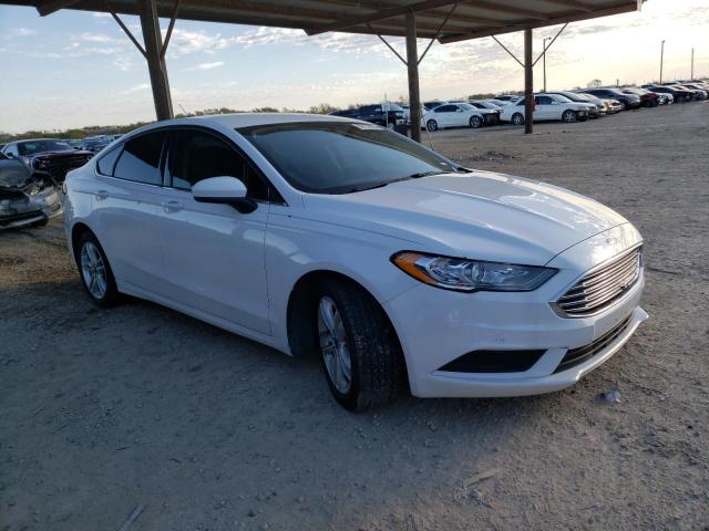 Photo 3 VIN: 3FA6P0H76JR104474 - FORD FUSION SE 