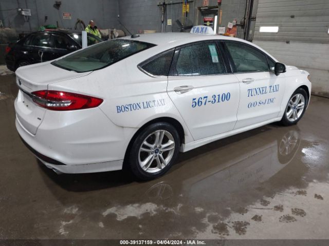 Photo 3 VIN: 3FA6P0H76JR125535 - FORD FUSION 