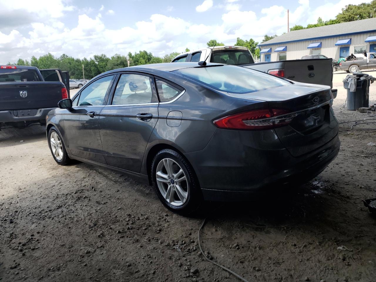 Photo 1 VIN: 3FA6P0H76JR174525 - FORD FUSION 