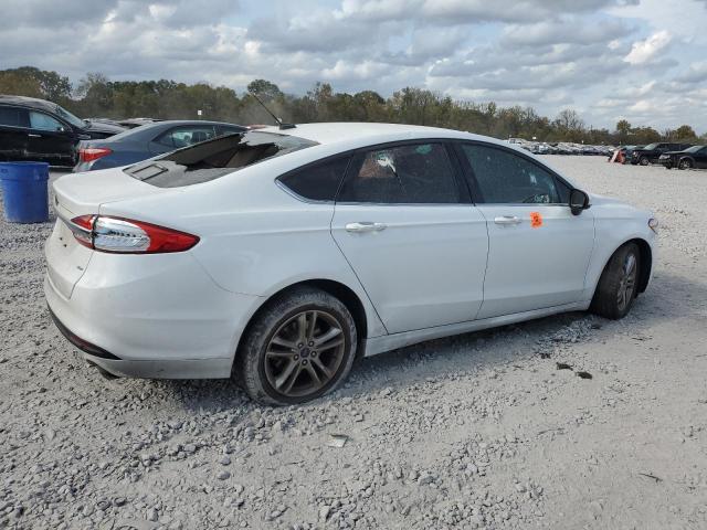 Photo 2 VIN: 3FA6P0H76JR227093 - FORD FUSION SE 