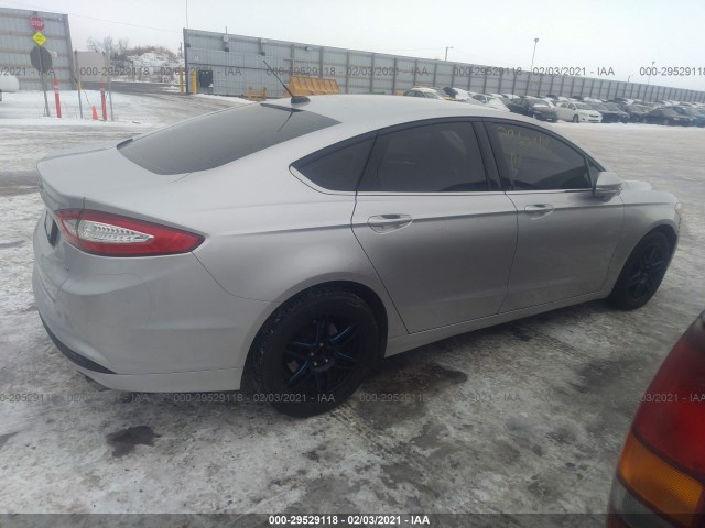 Photo 3 VIN: 3FA6P0H77ER304351 - FORD FUSION 