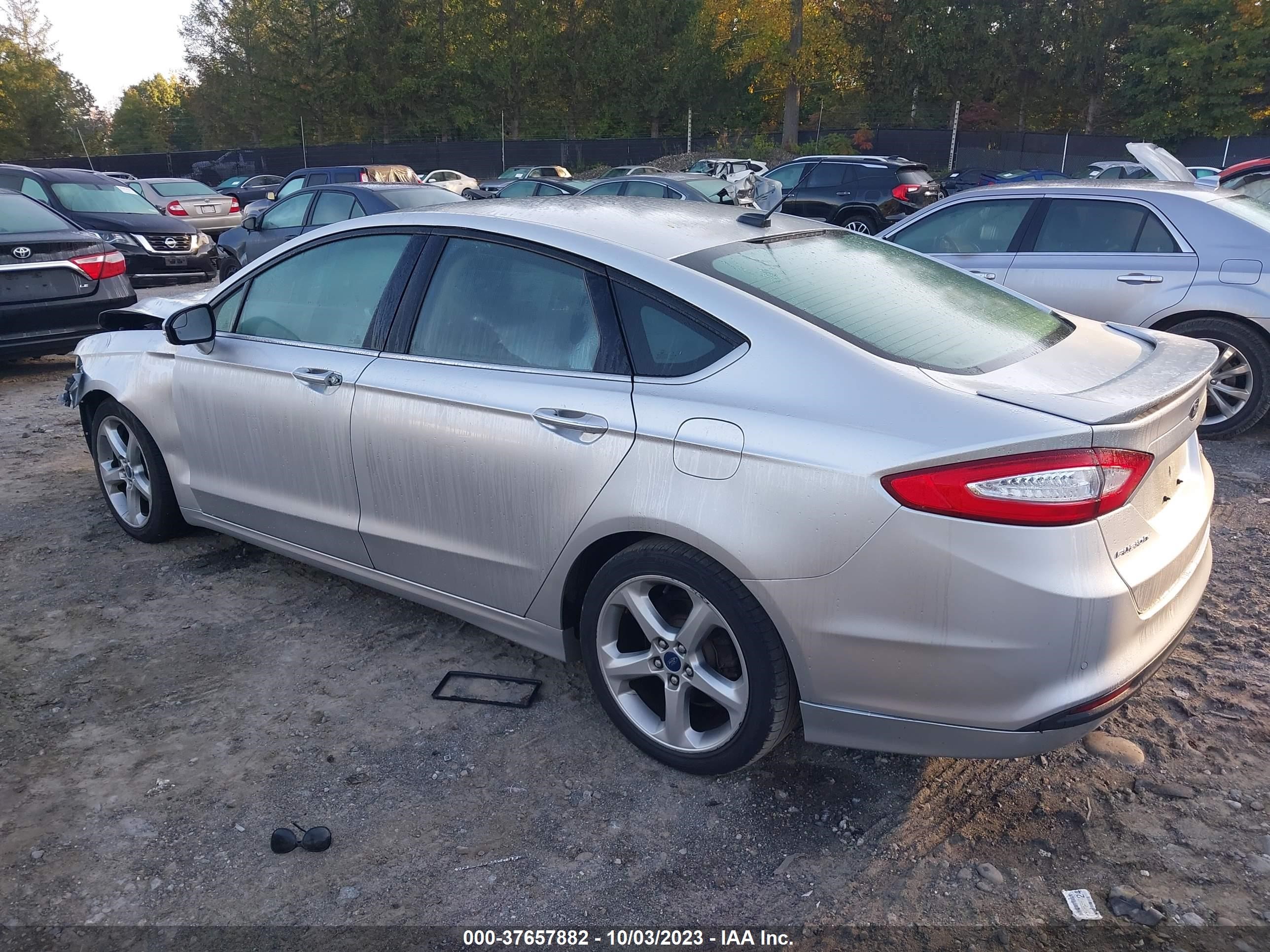 Photo 2 VIN: 3FA6P0H77ER310618 - FORD FUSION 