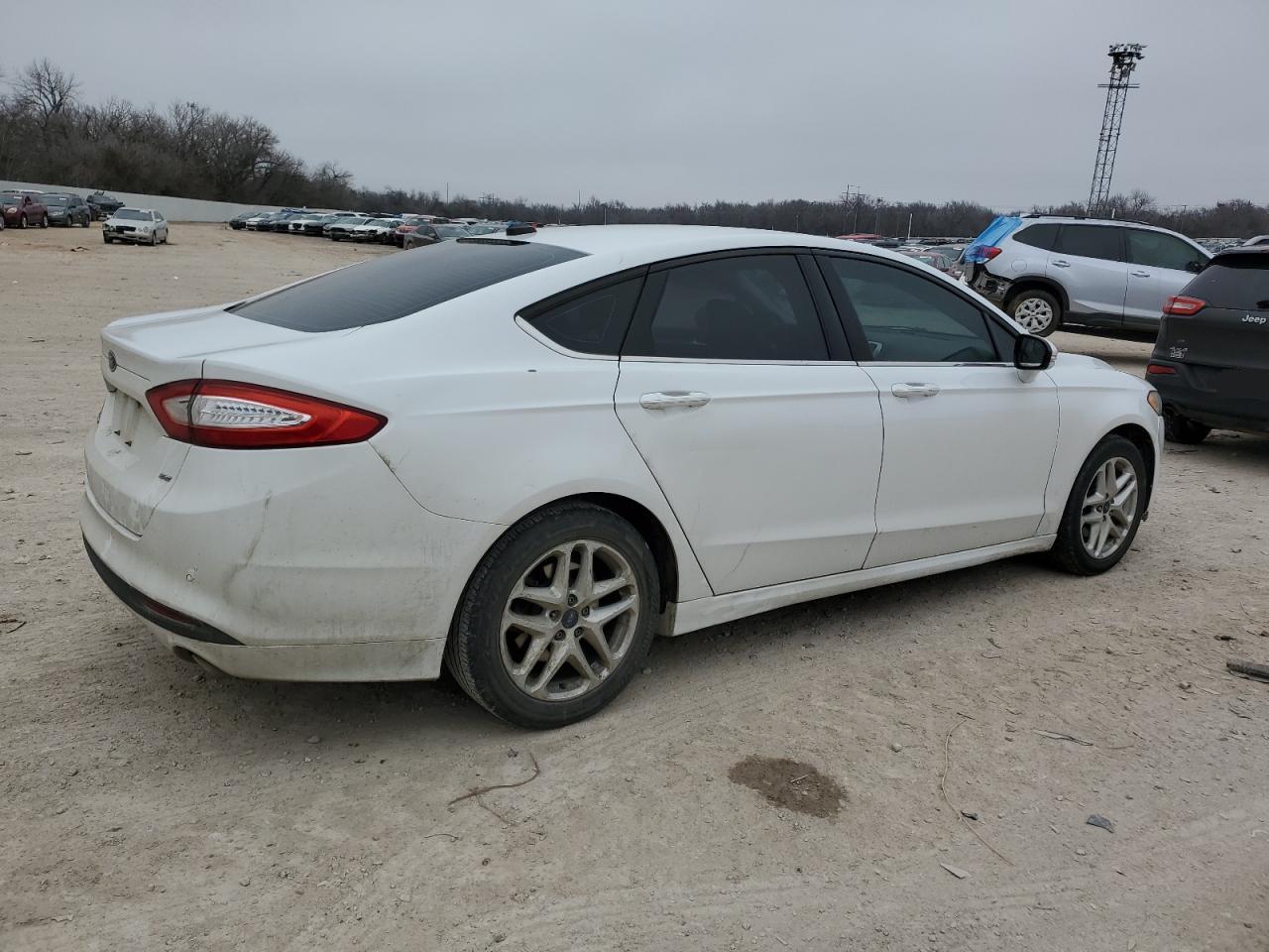 Photo 2 VIN: 3FA6P0H77ER367661 - FORD FUSION 