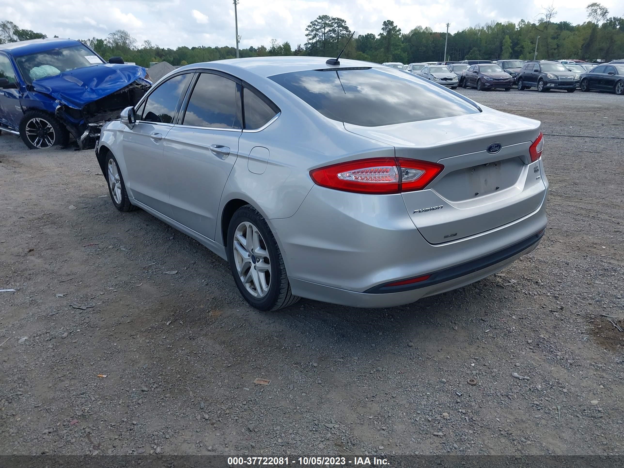 Photo 2 VIN: 3FA6P0H77FR130296 - FORD FUSION 