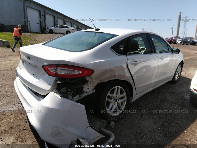 Photo 3 VIN: 3FA6P0H77FR164058 - FORD FUSION 