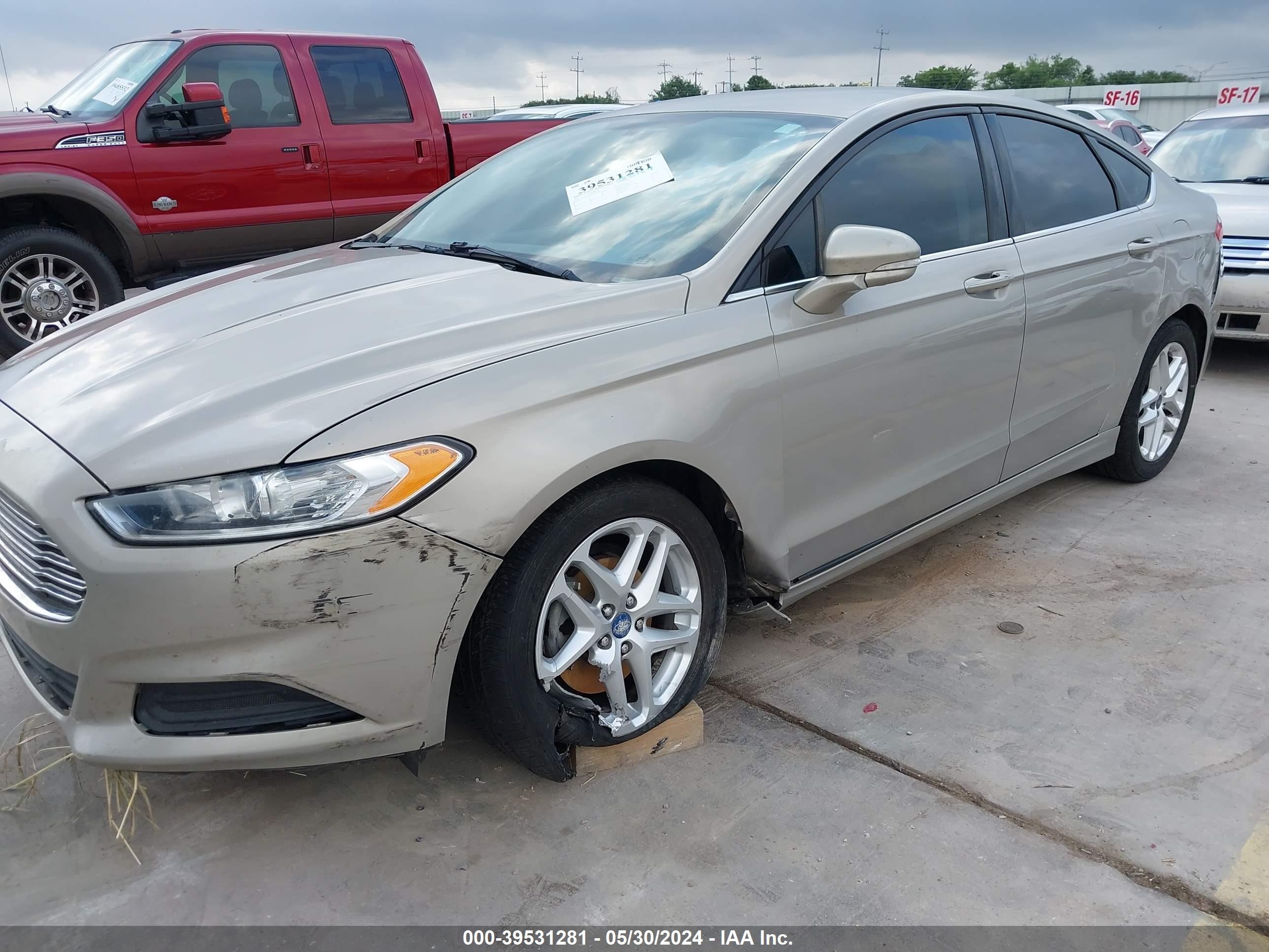 Photo 5 VIN: 3FA6P0H77FR283406 - FORD FUSION 