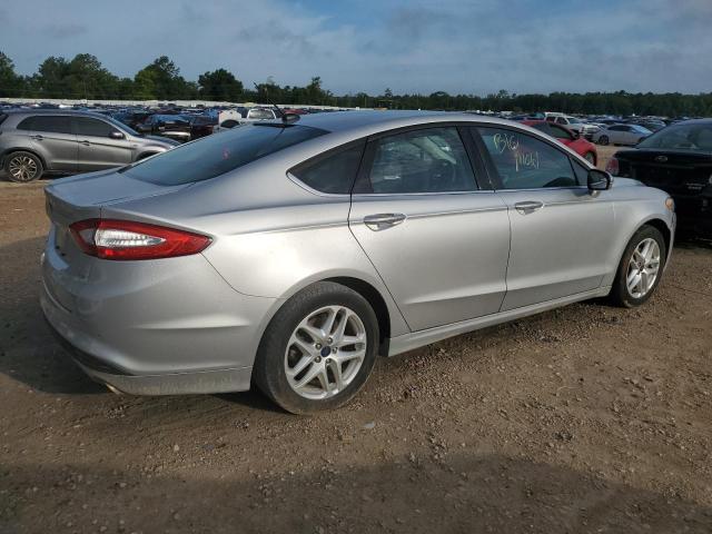 Photo 2 VIN: 3FA6P0H77GR261827 - FORD FUSION 