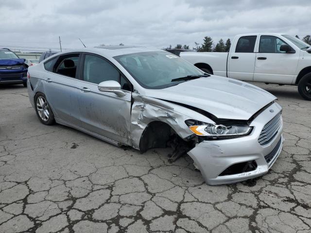 Photo 3 VIN: 3FA6P0H78DR122222 - FORD FUSION SE 