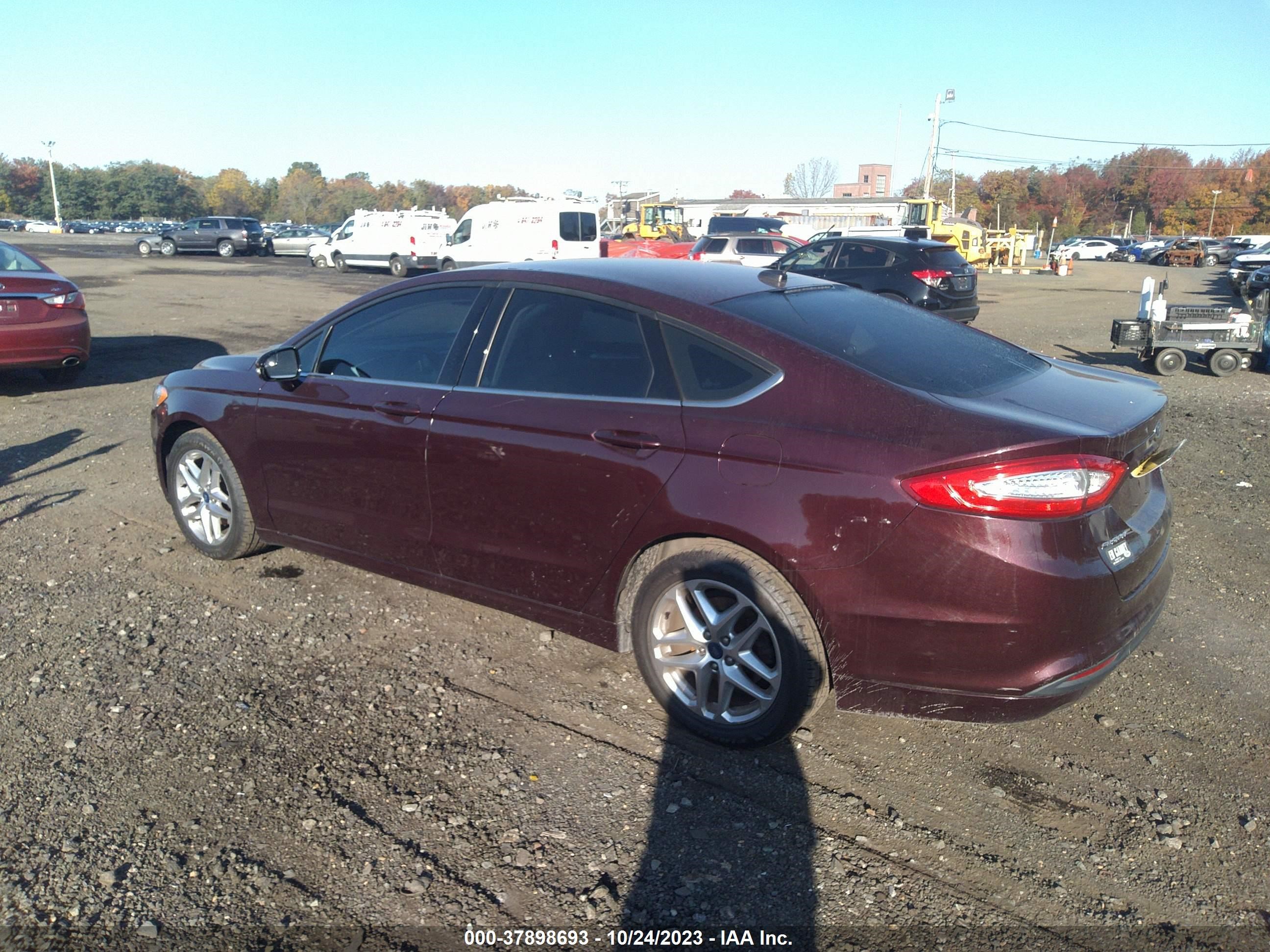 Photo 2 VIN: 3FA6P0H78DR329418 - FORD FUSION 