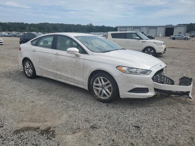 Photo 3 VIN: 3FA6P0H78FR157071 - FORD FUSION SE 