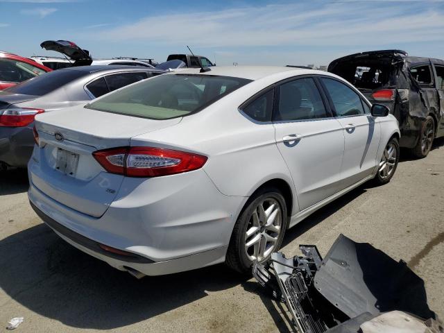 Photo 2 VIN: 3FA6P0H78FR208939 - FORD FUSION 