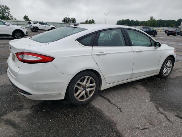 Photo 2 VIN: 3FA6P0H78GR219344 - FORD FUSION SE 