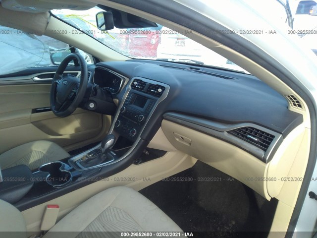 Photo 4 VIN: 3FA6P0H78GR262940 - FORD FUSION 