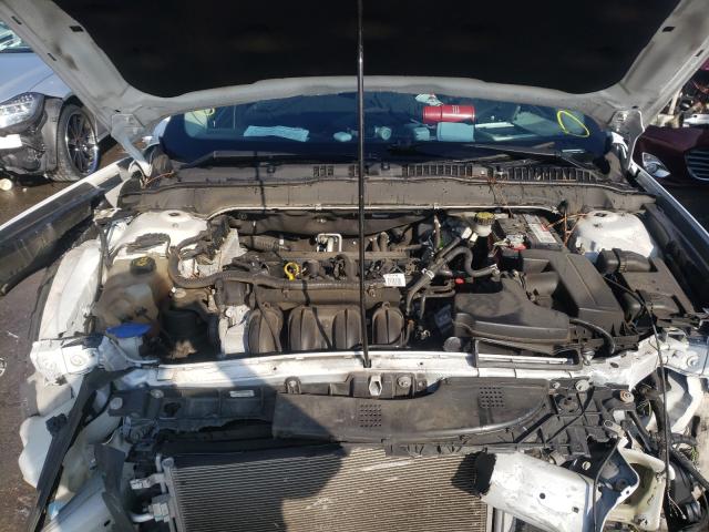 Photo 6 VIN: 3FA6P0H78GR367946 - FORD FUSION 