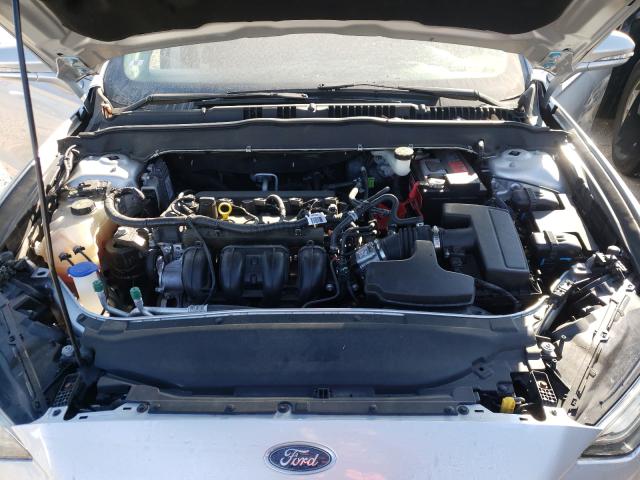 Photo 6 VIN: 3FA6P0H78HR284051 - FORD FUSION SE 