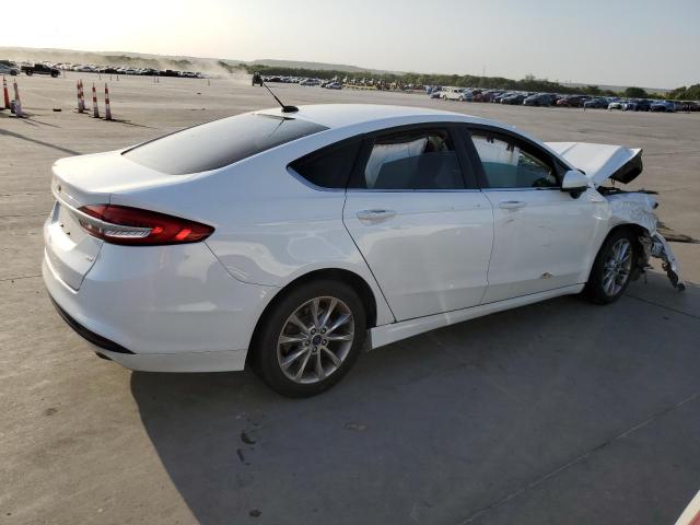 Photo 2 VIN: 3FA6P0H78HR330705 - FORD FUSION SE 