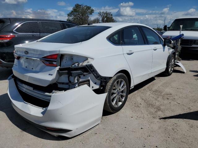 Photo 3 VIN: 3FA6P0H78HR370640 - FORD FUSION SE 