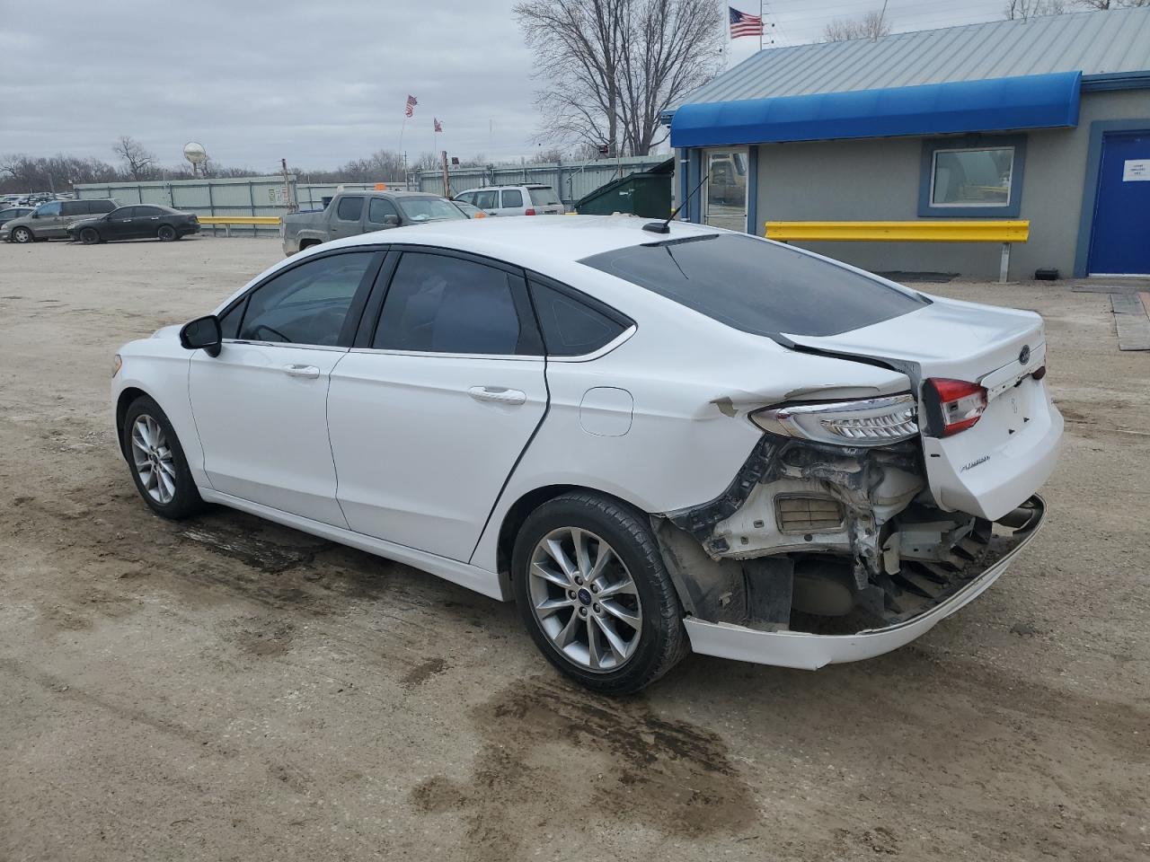 Photo 1 VIN: 3FA6P0H78HR370816 - FORD FUSION 