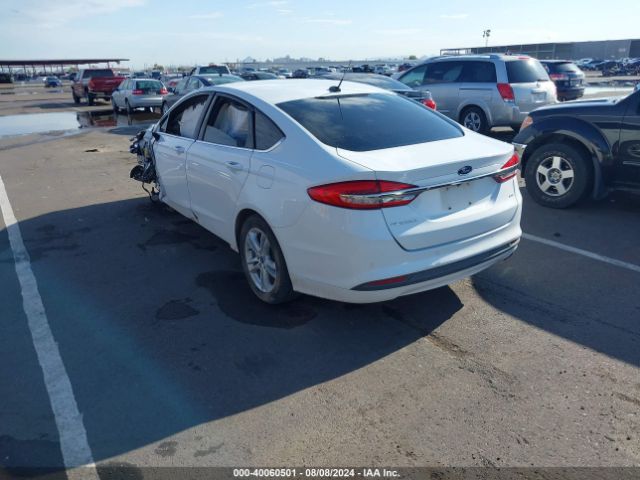 Photo 2 VIN: 3FA6P0H78JR117551 - FORD FUSION 