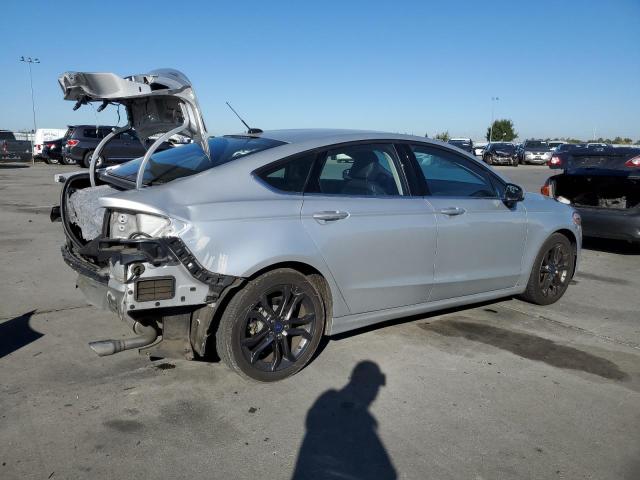 Photo 2 VIN: 3FA6P0H78JR127710 - FORD FUSION 