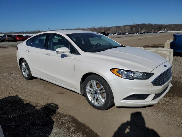 Photo 3 VIN: 3FA6P0H78JR139338 - FORD FUSION SE 