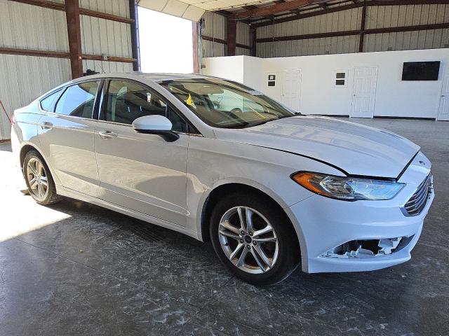 Photo 3 VIN: 3FA6P0H78JR179256 - FORD FUSION SE 