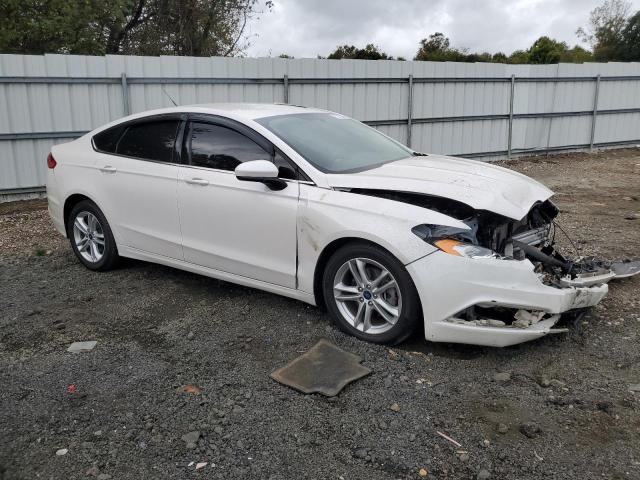 Photo 3 VIN: 3FA6P0H78JR182996 - FORD FUSION SE 