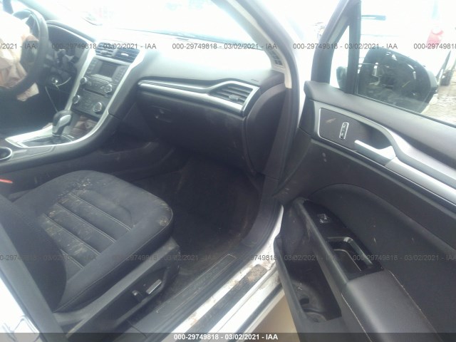 Photo 4 VIN: 3FA6P0H79FR219268 - FORD FUSION 