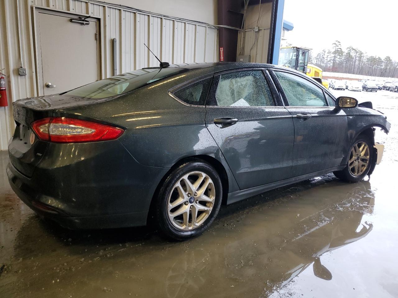 Photo 2 VIN: 3FA6P0H79FR300805 - FORD FUSION 