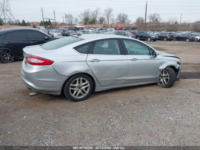 Photo 3 VIN: 3FA6P0H79GR142743 - FORD FUSION 