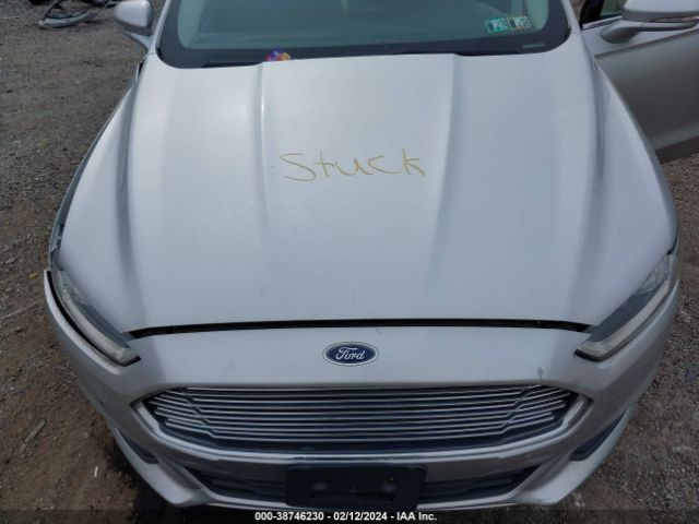 Photo 9 VIN: 3FA6P0H79GR142743 - FORD FUSION 