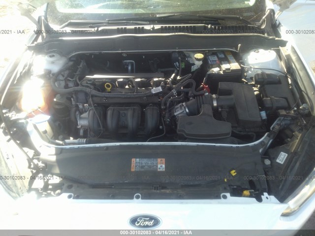 Photo 9 VIN: 3FA6P0H79GR225279 - FORD FUSION 