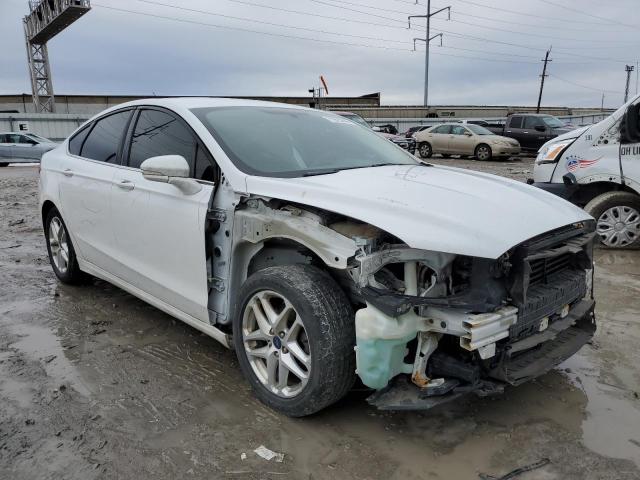 Photo 3 VIN: 3FA6P0H79GR307061 - FORD FUSION SE 