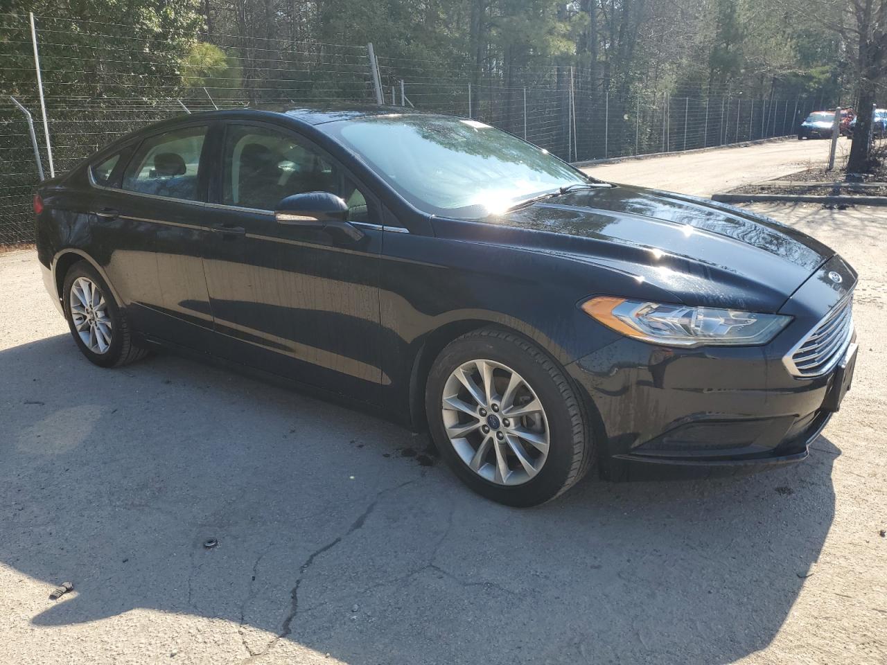 Photo 3 VIN: 3FA6P0H79HR253827 - FORD FUSION 