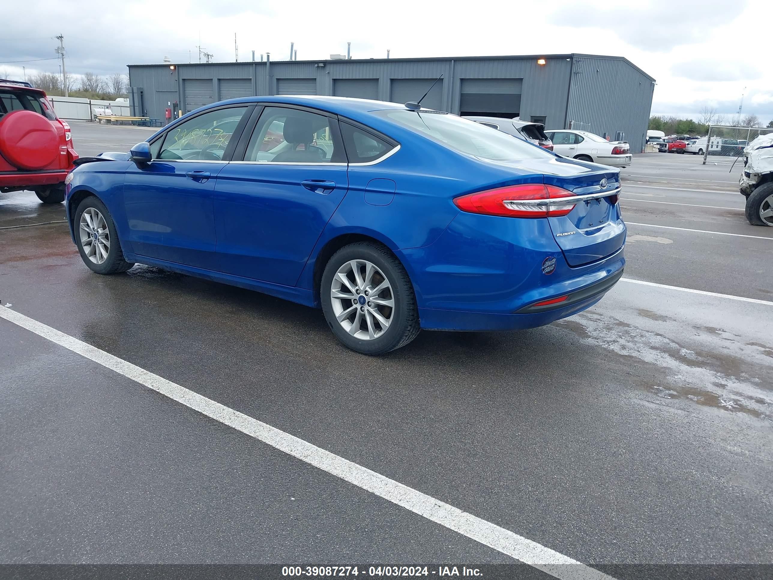 Photo 2 VIN: 3FA6P0H79HR305246 - FORD FUSION 