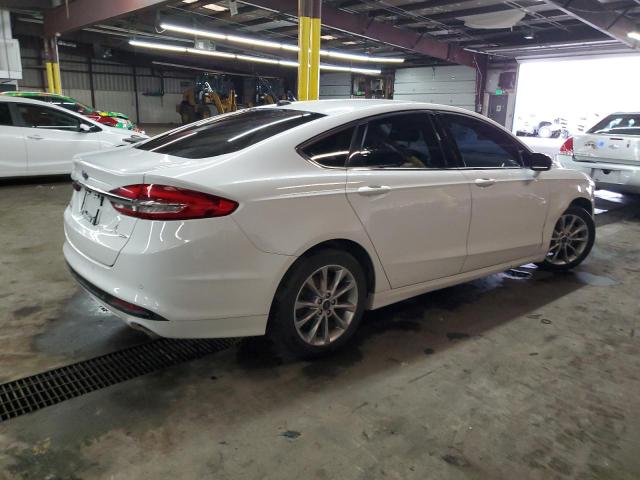 Photo 2 VIN: 3FA6P0H79HR370422 - FORD FUSION 