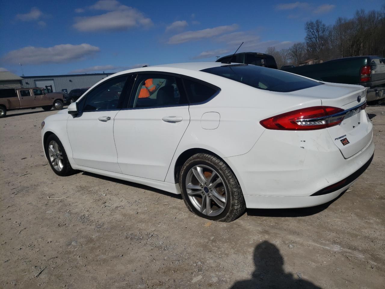 Photo 1 VIN: 3FA6P0H79JR159565 - FORD FUSION 