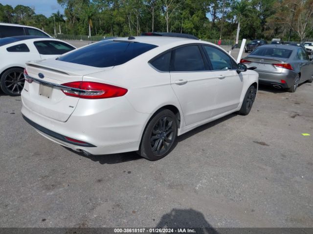 Photo 3 VIN: 3FA6P0H79JR165088 - FORD FUSION 