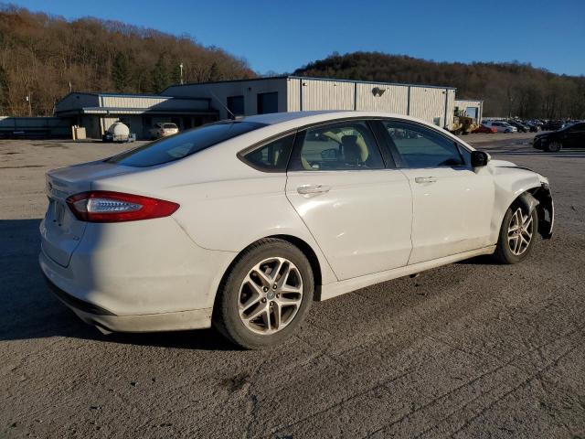 Photo 2 VIN: 3FA6P0H7XDR215145 - FORD FUSION SE 