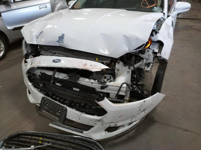 Photo 8 VIN: 3FA6P0H7XDR235105 - FORD FUSION SE 