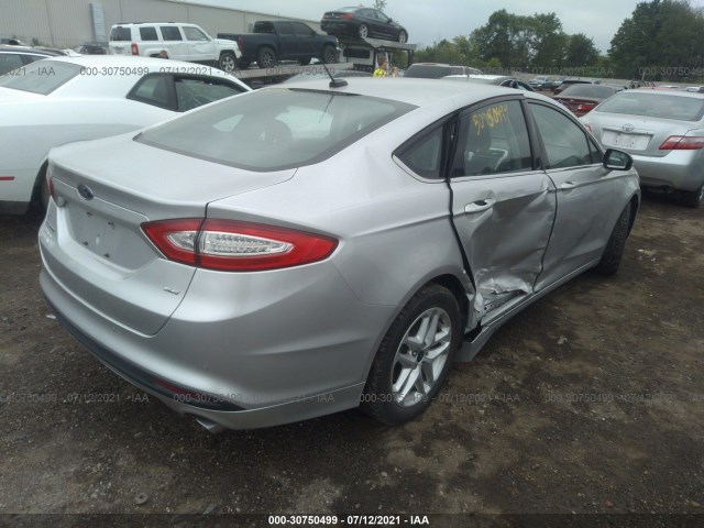 Photo 3 VIN: 3FA6P0H7XER110171 - FORD FUSION SE 