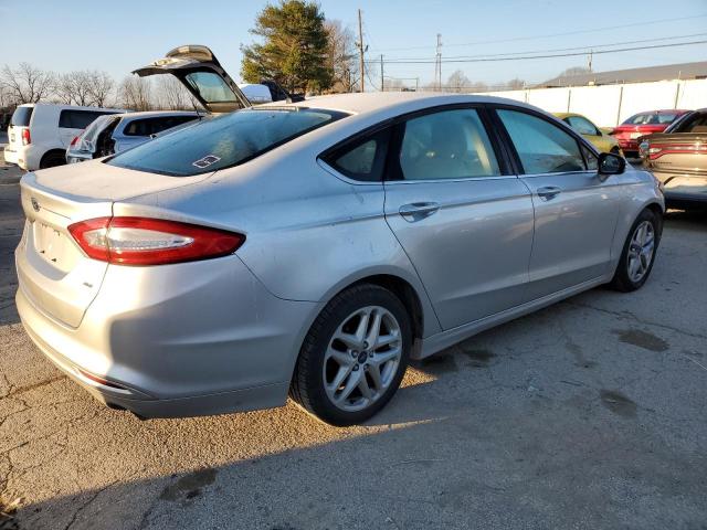 Photo 2 VIN: 3FA6P0H7XFR162644 - FORD FUSION SE 