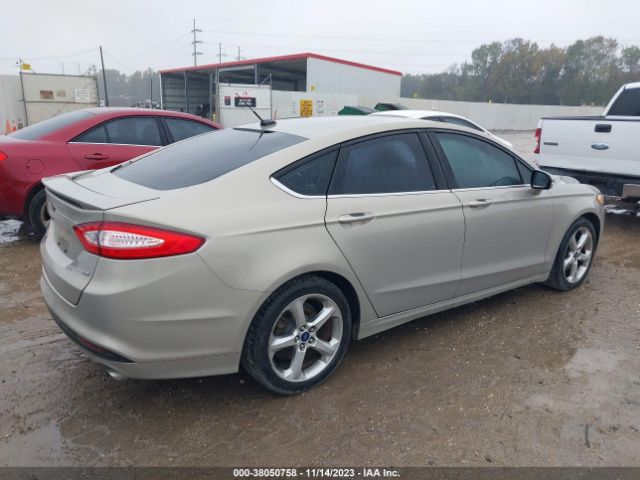 Photo 3 VIN: 3FA6P0H7XFR263005 - FORD FUSION 