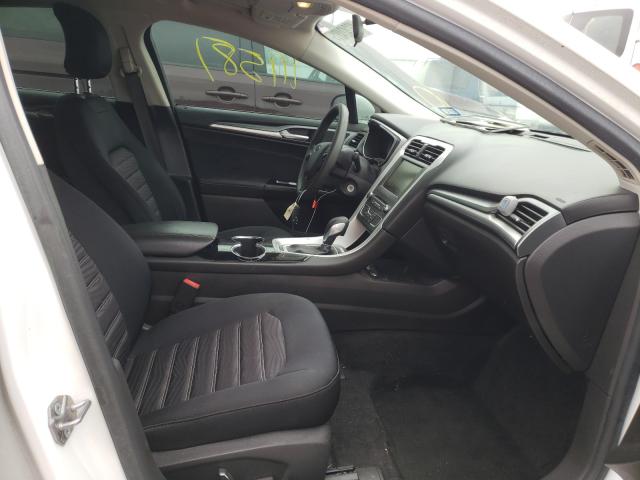 Photo 4 VIN: 3FA6P0H7XGR132402 - FORD FUSION SE 