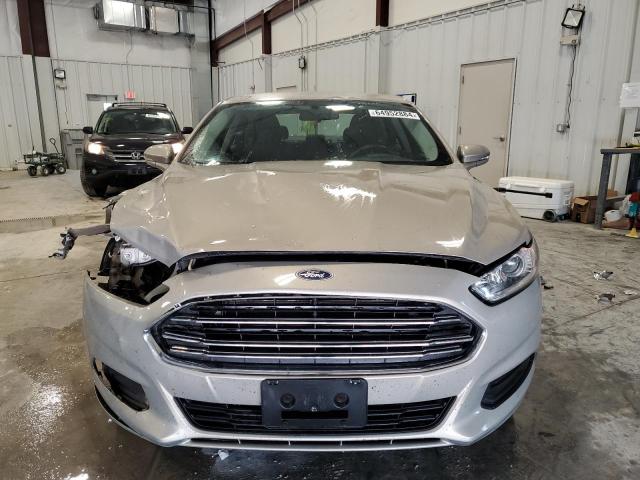 Photo 4 VIN: 3FA6P0H7XGR212329 - FORD FUSION SE 